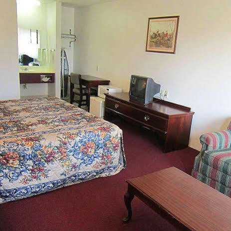 Royal Inn Albany Номер фото