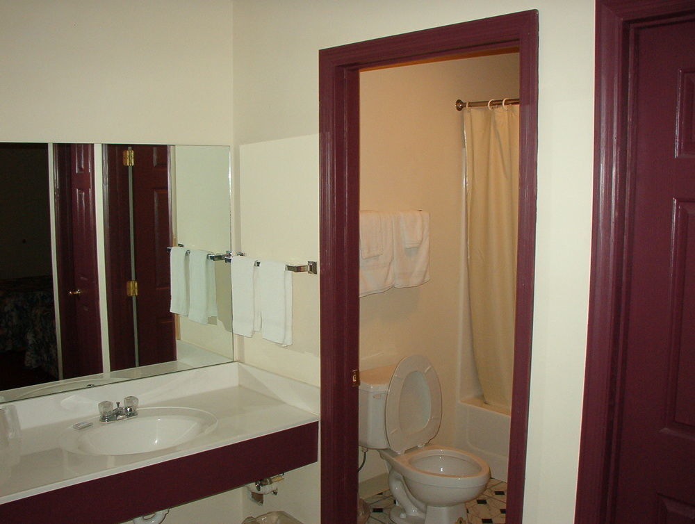 Royal Inn Albany Экстерьер фото